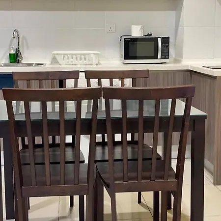 Hb516 - Cyberjaya-Netflix-Wifi-Parking, 3033 Apartment Exterior photo