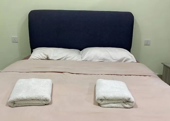 Hb516 - Cyberjaya-Netflix-Wifi-Parking, 3033
