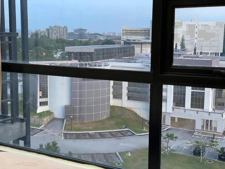 Apartment Hb516 - Cyberjaya-netflix-wifi-parking, 3033 Cyberjaya