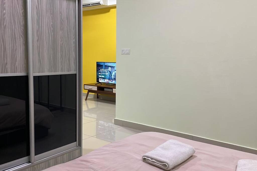 Apartment Hb516 - Cyberjaya-netflix-wifi-parking, 3033
